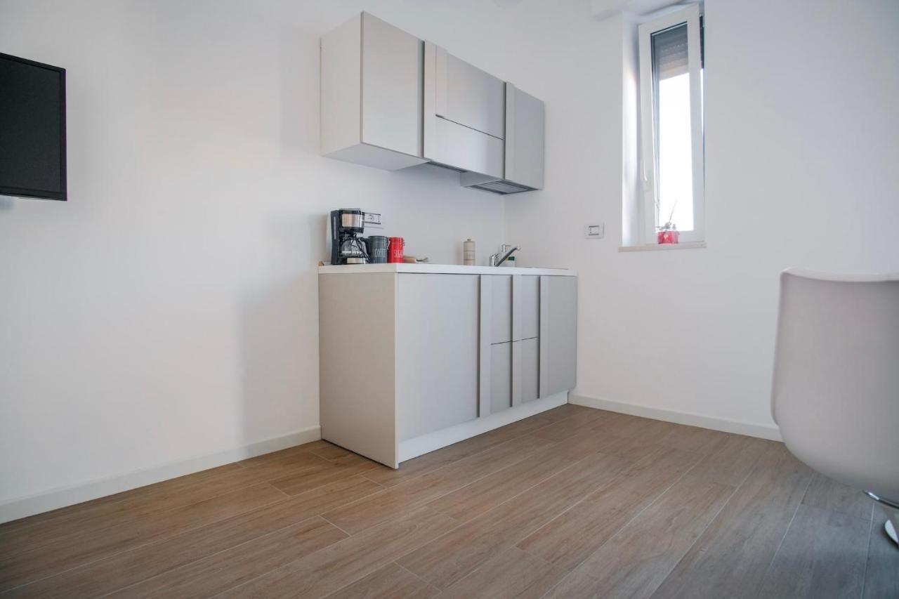בארי Rossani Suites&Aparts מראה חיצוני תמונה