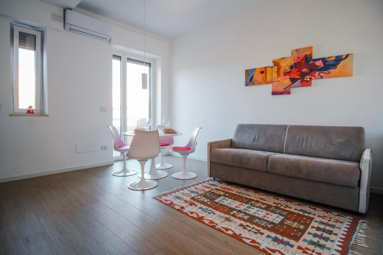 בארי Rossani Suites&Aparts מראה חיצוני תמונה