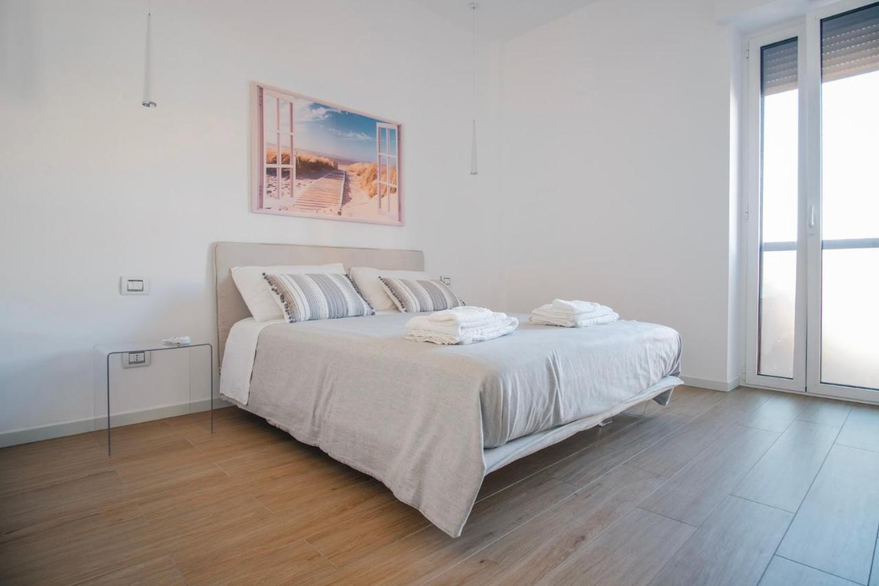 בארי Rossani Suites&Aparts מראה חיצוני תמונה