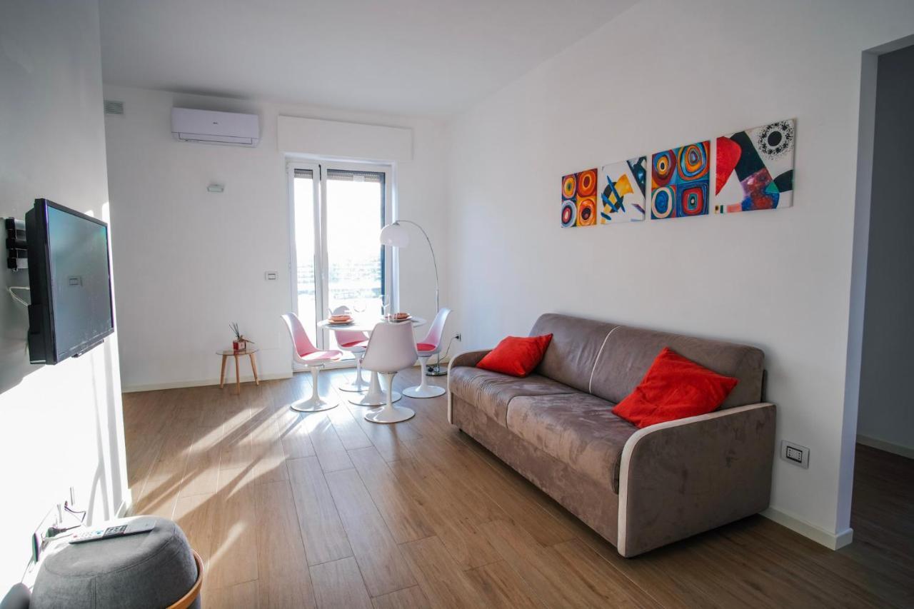 בארי Rossani Suites&Aparts מראה חיצוני תמונה
