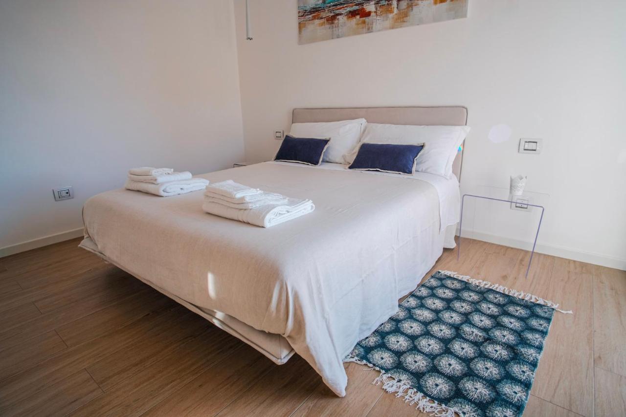 בארי Rossani Suites&Aparts מראה חיצוני תמונה