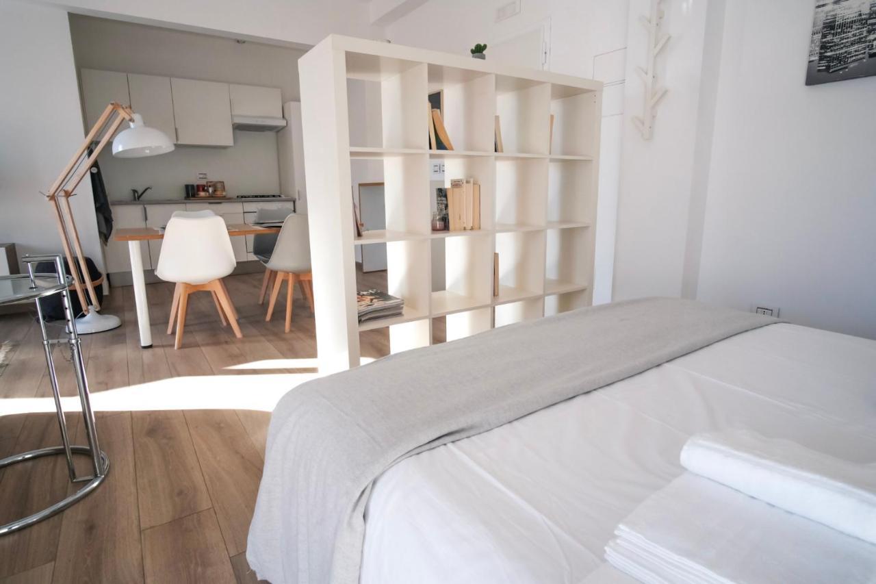 בארי Rossani Suites&Aparts מראה חיצוני תמונה