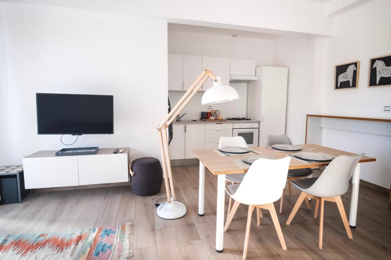 בארי Rossani Suites&Aparts מראה חיצוני תמונה